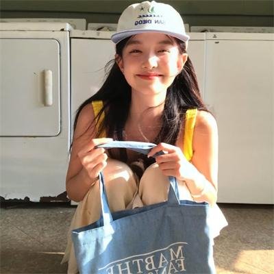 当众离婚弃妇竟是总裁白月光