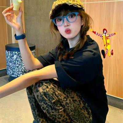 一对对鸳鸯水上漂